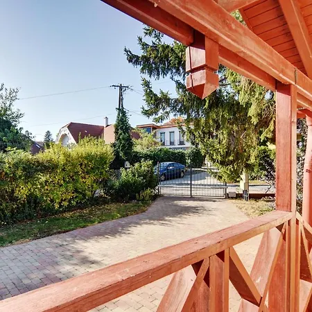Bg Rose Balatonalmádi