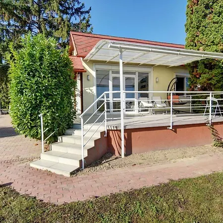 Bg Rose * Balatonalmádi